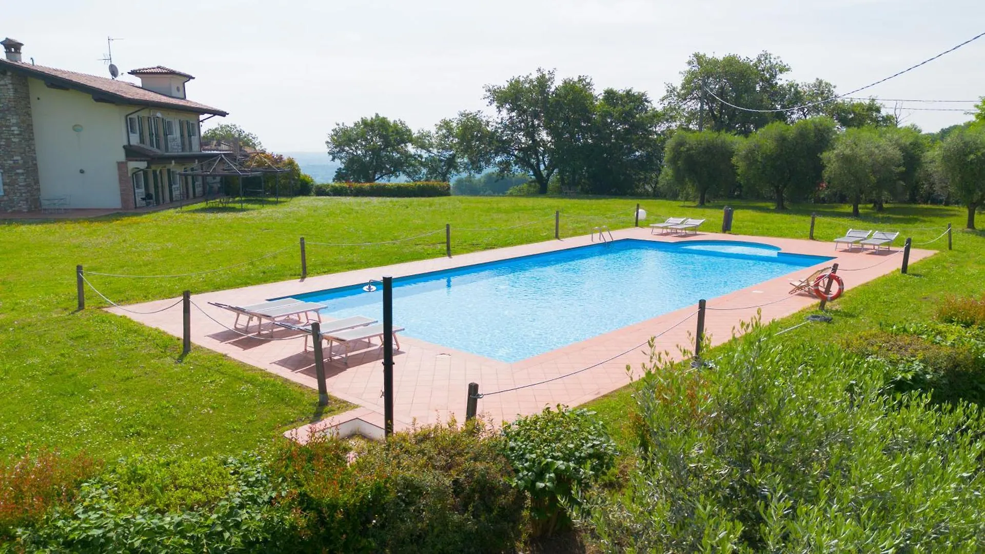 Appartement Breathtaking Lake View And Pool, Prato Verde Barcuzzi