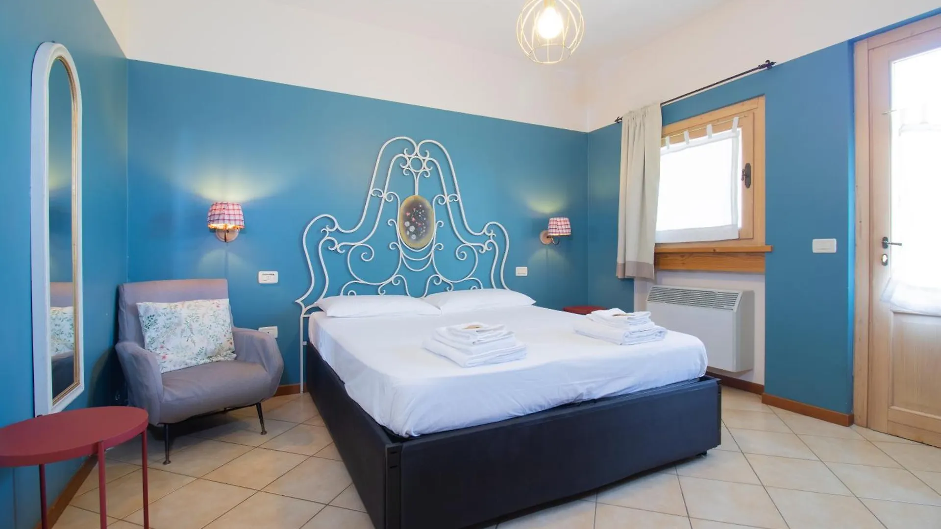 Breathtaking Lake View And Pool, Prato Verde Barcuzzi Appartement